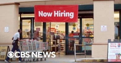 Assessing new U.S. jobless claims and retail sales data