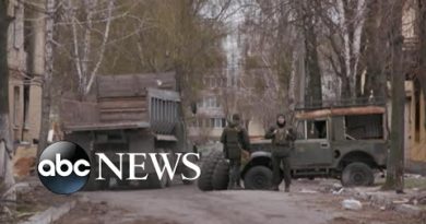 Russia demands Ukraine surrender l ABCNL