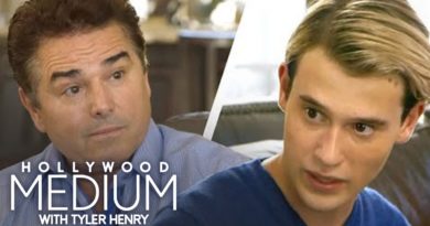 Tyler Henry Delivers Apologies to Christopher Knight From Brother & Father | Hollywood Medium | E!