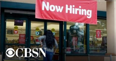 First-time unemployment claims fall to a new pandemic-era low
