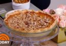 Bobby Flay’s Thanksgiving Sides: Make Broccoli Casserole, Sweet Potato Poon, More | TODAY