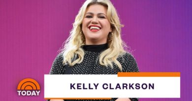 Hoda Kotb Tells Kelly Clarkson About Her Weirdest Habit | TODAY