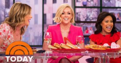 Jane Krakowski Plays ‘Never Have I Ever’ And Confesses She's Sent A Tipsy-Text | TODAY
