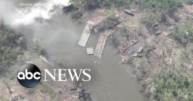 Ukrainian forces say they have destroyed a Russian-made bridge l WNT