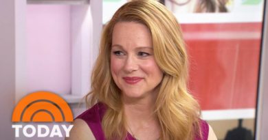 Laura Linney On New Film ‘The Dinner,’ Broadway Play ‘The Little Foxes’ | TODAY