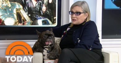 Carrie Fisher And Her Frenchie Are A Force To Be Reckoned With | TODAY
